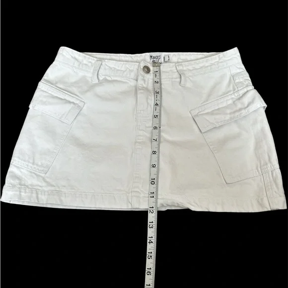 PRINCESS POLLY Zakai Cargo Mini Skirt White size 6 - Picture 7 of 7